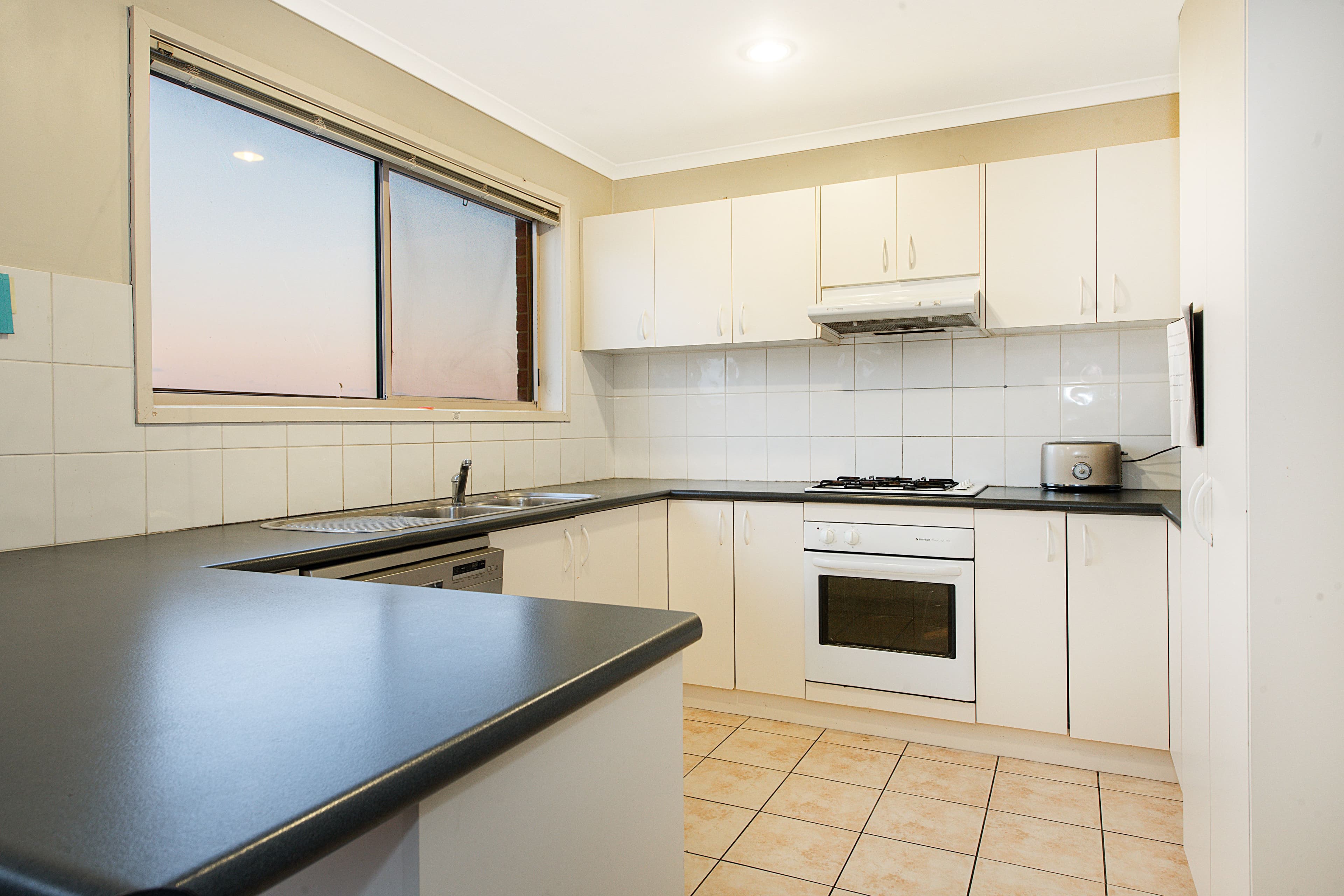 5 Piney Ridge, Endeavour Hills VIC 3802, Endeavour Hills - Thumbnail 3