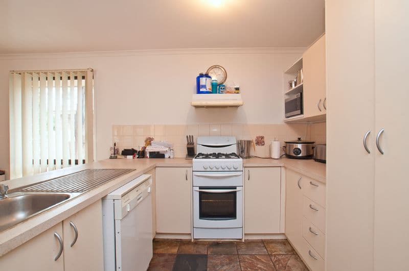 20 Bokissa Drive, FRANKSTON VIC 3199, Frankston - Thumbnail 5