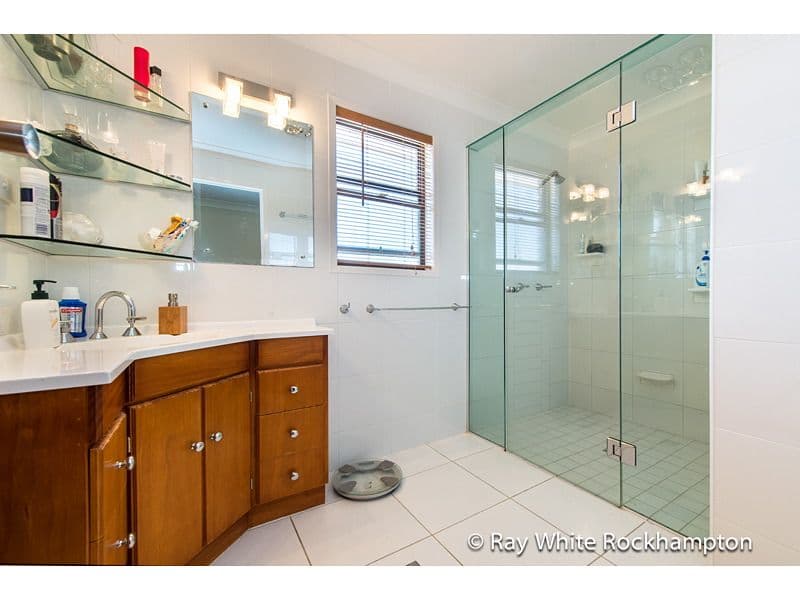 28 Agnew Avenue, NORMAN GARDENS QLD 4701, Norman Gardens - Thumbnail 8