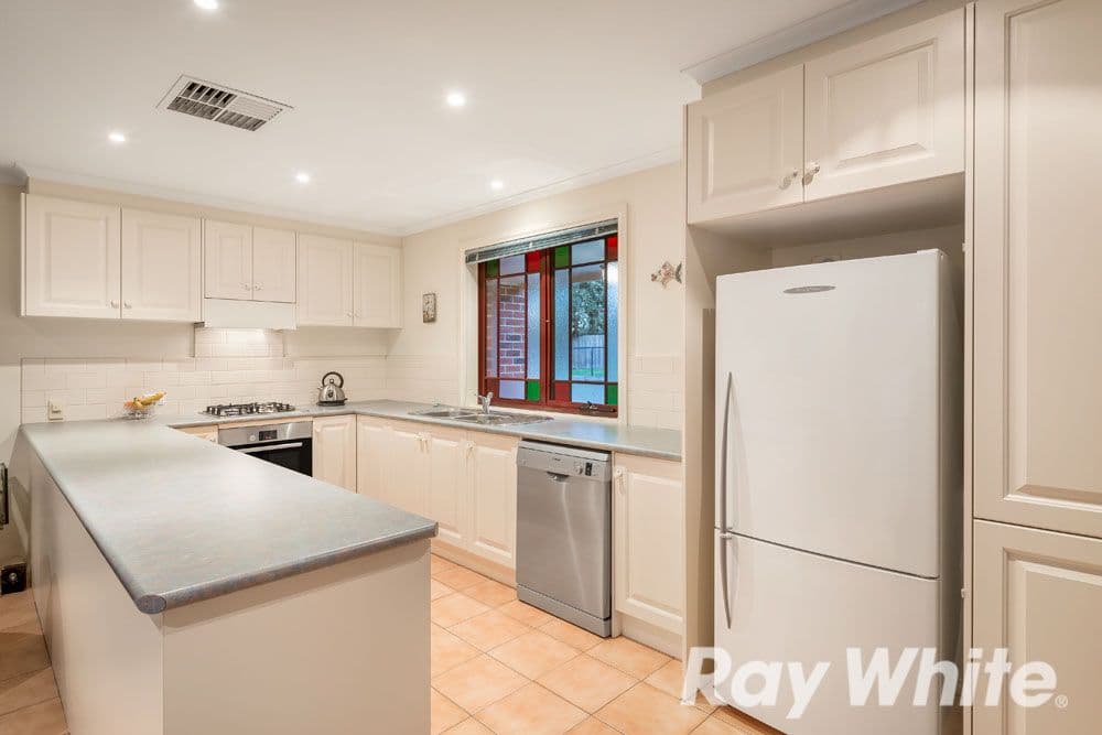 56 Mowbray Drive, WANTIRNA SOUTH VIC 3152, Wantirna South - Thumbnail 6