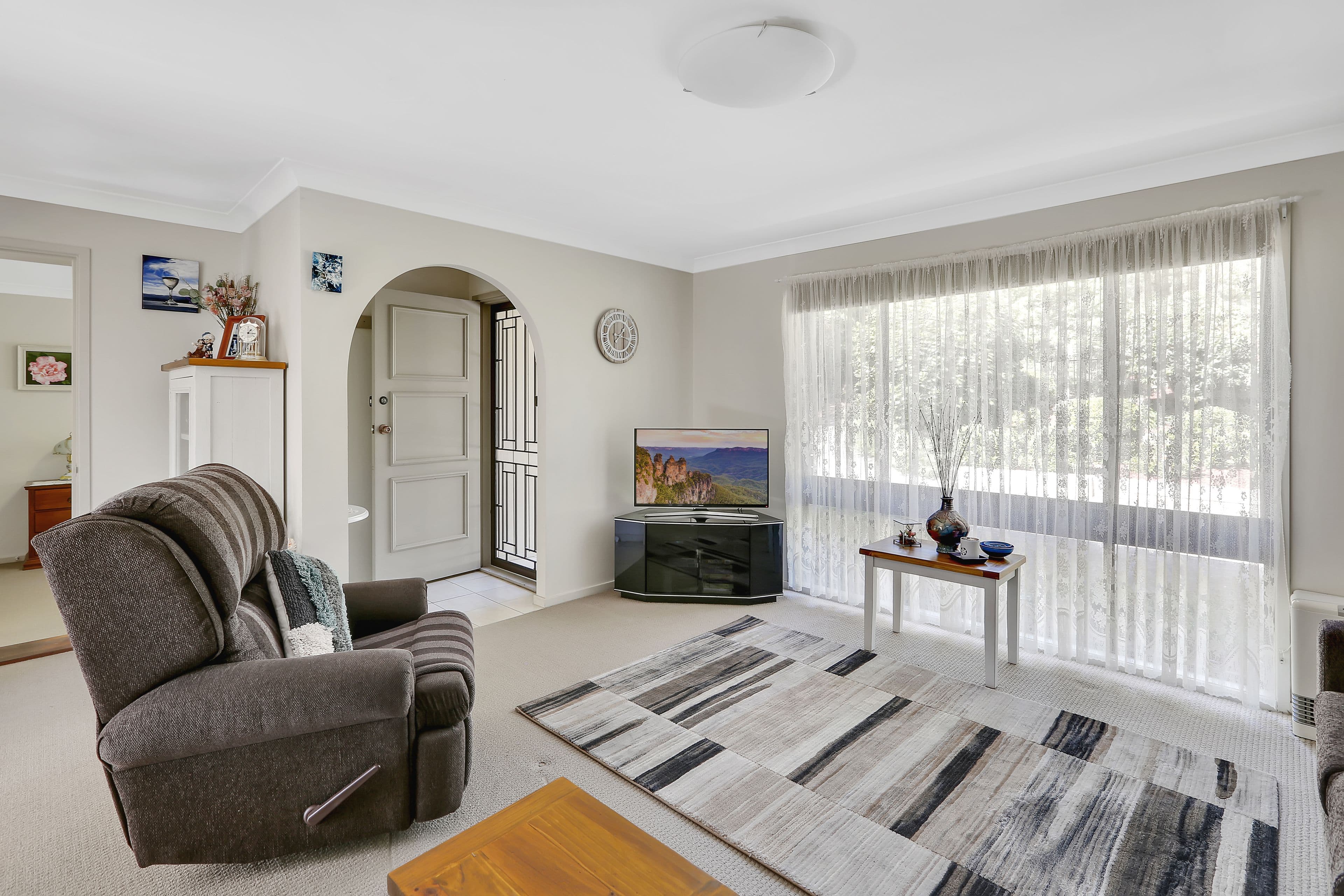 41 Bruce Street, Altona Meadows - Thumbnail 2