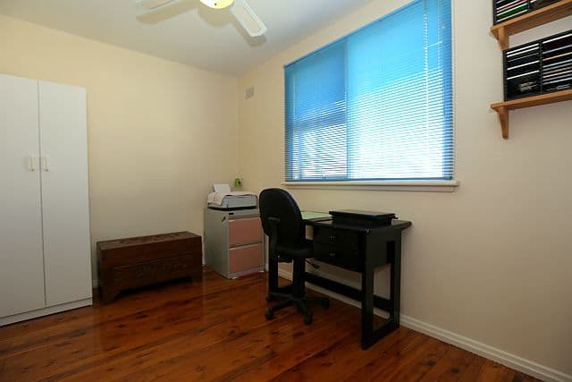 11 Georges Crescent, GEORGES HALL NSW 2198, Georges Hall - Thumbnail 8
