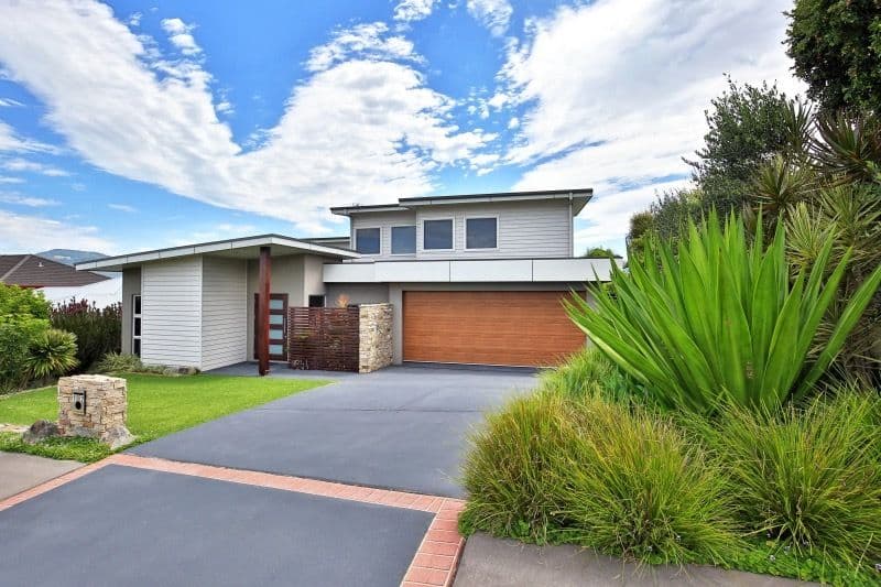 12 Elambra Parade, Gerringong - Image 1