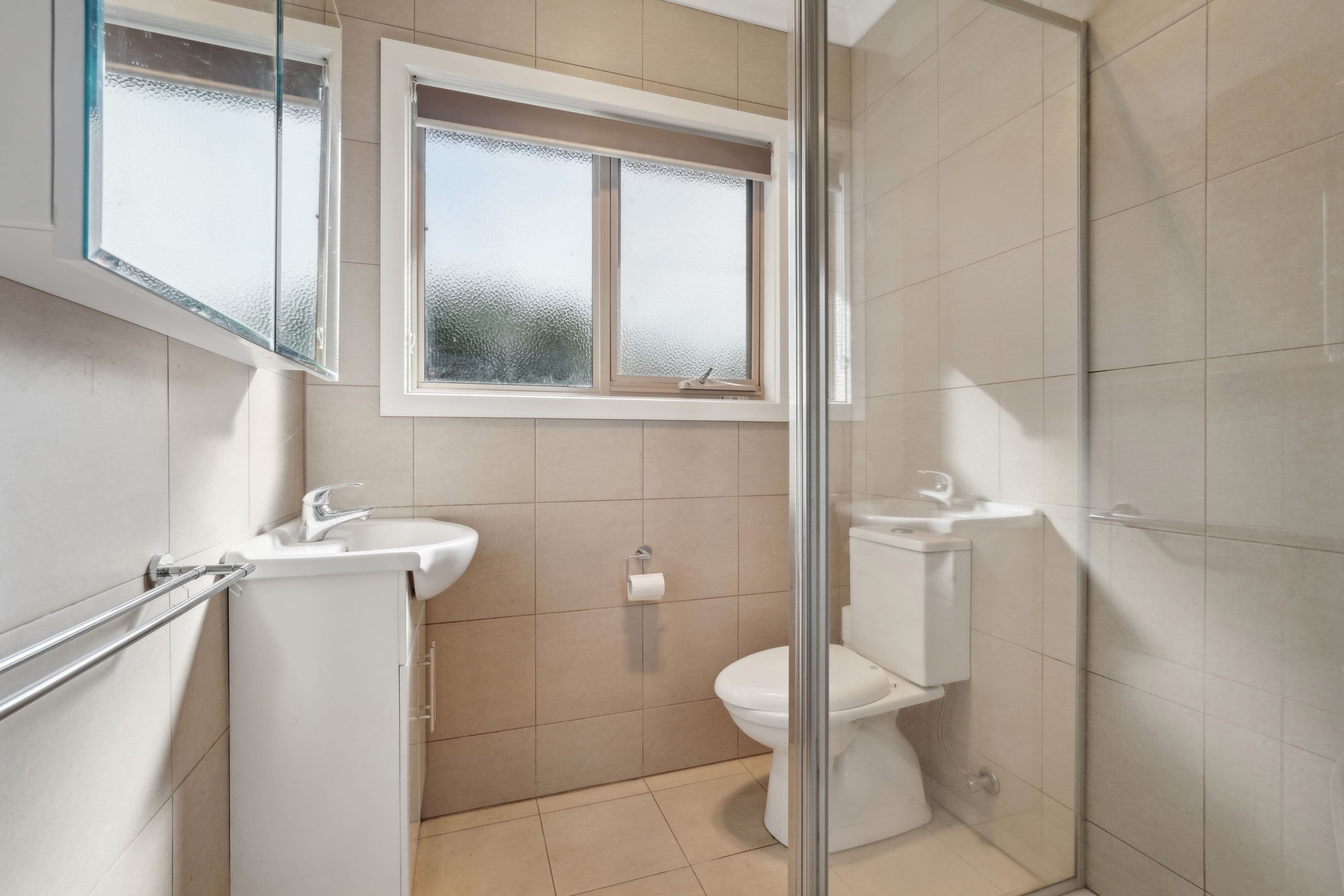 6 Summerhill Road, Reservoir VIC 3073, Reservoir - Thumbnail 8