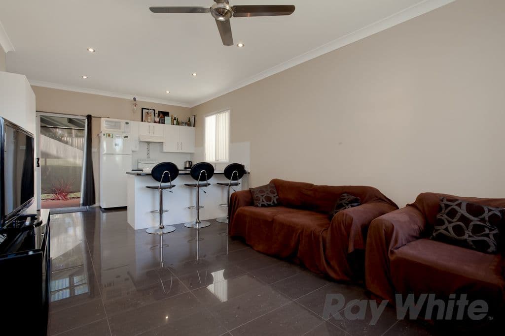 13 Cardiff Road, WALLSEND NSW 2287, Wallsend - Thumbnail 2