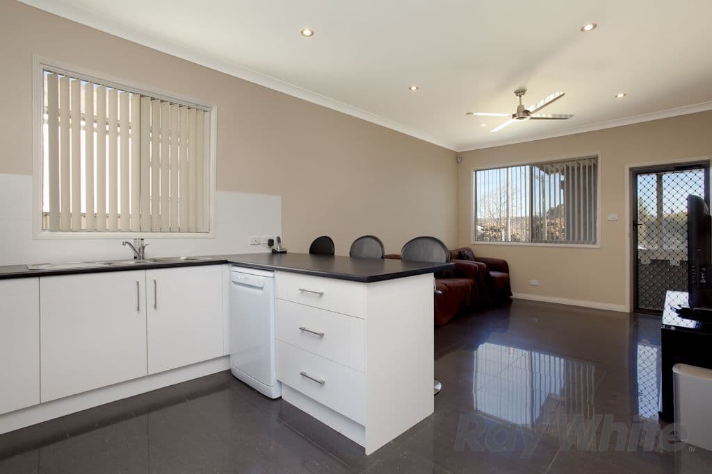13 Cardiff Road, WALLSEND NSW 2287, Wallsend - Thumbnail 3