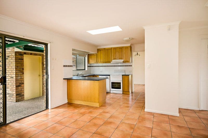 69 Sumners Road, JAMBOREE HEIGHTS QLD 4074, Jamboree Heights - Thumbnail 4