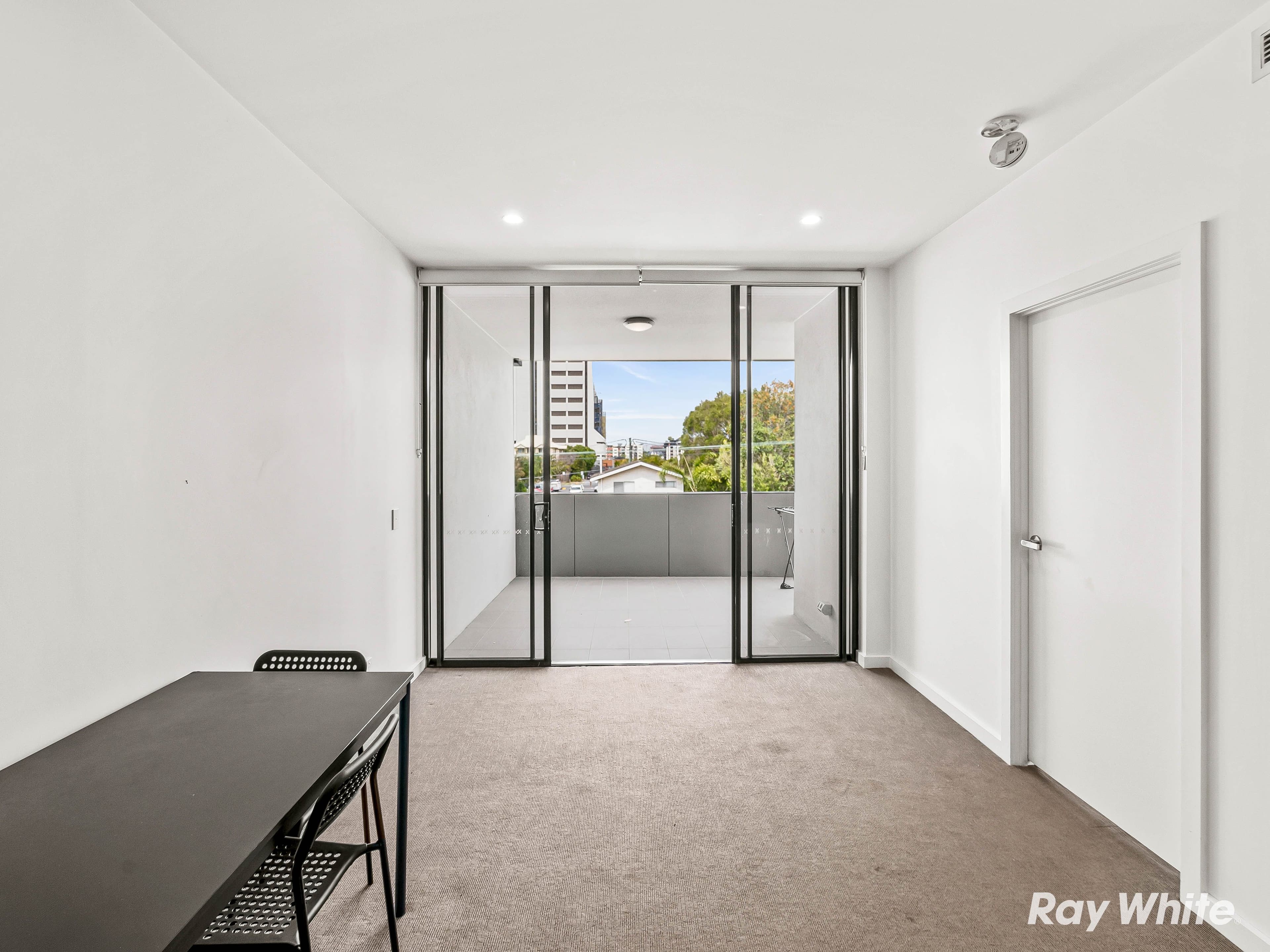 24 Bromley Street, Kangaroo Point QLD 4169, Kangaroo Point - Thumbnail 2