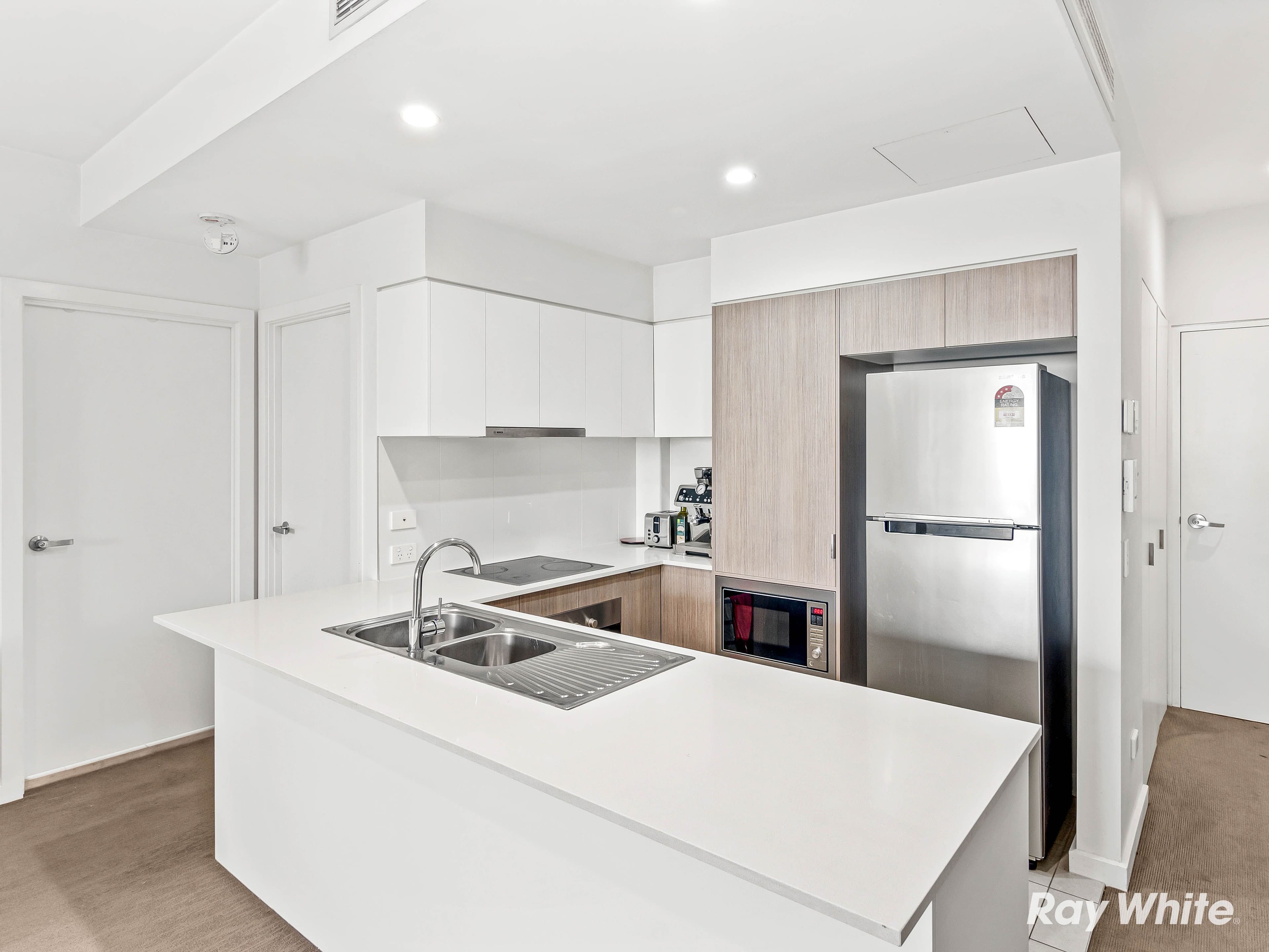 24 Bromley Street, Kangaroo Point QLD 4169, Kangaroo Point - Thumbnail 5