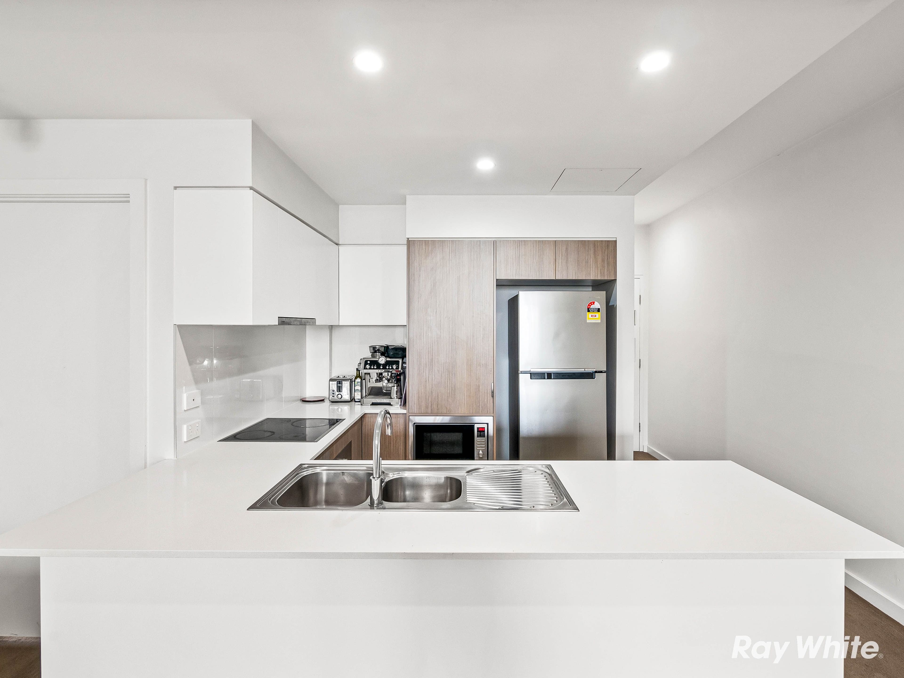 24 Bromley Street, Kangaroo Point QLD 4169, Kangaroo Point - Thumbnail 6