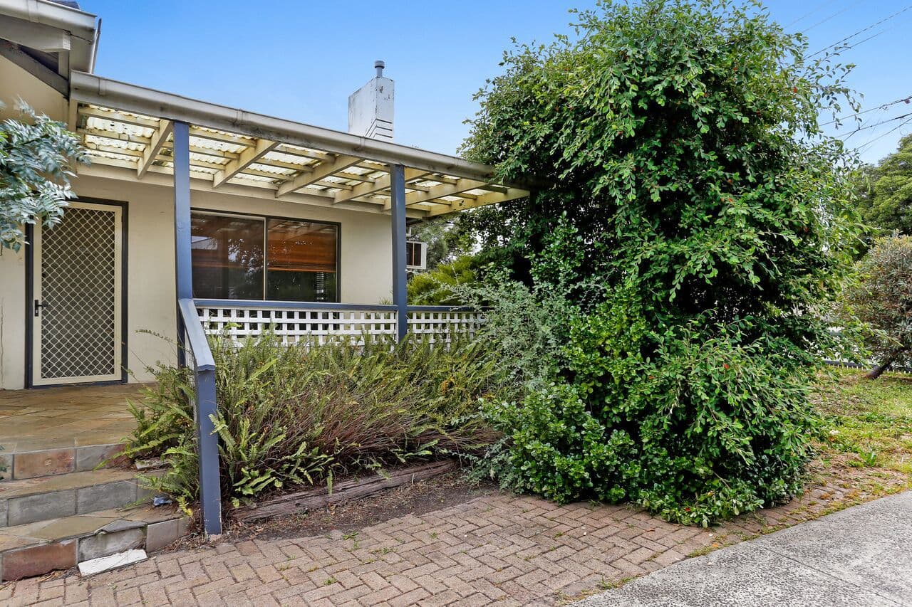3 Ernest Street, Broadmeadows VIC 3047, Broadmeadows - Thumbnail 2