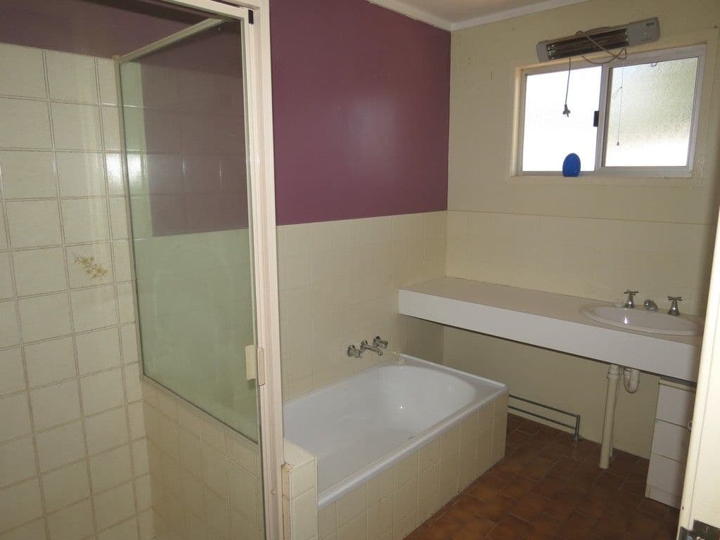 32 Silica Road, Emerald QLD 4720, Emerald - Thumbnail 8