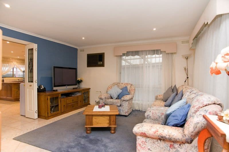 5 Roxburgh Court, EPPING VIC 3076, Epping - Thumbnail 3