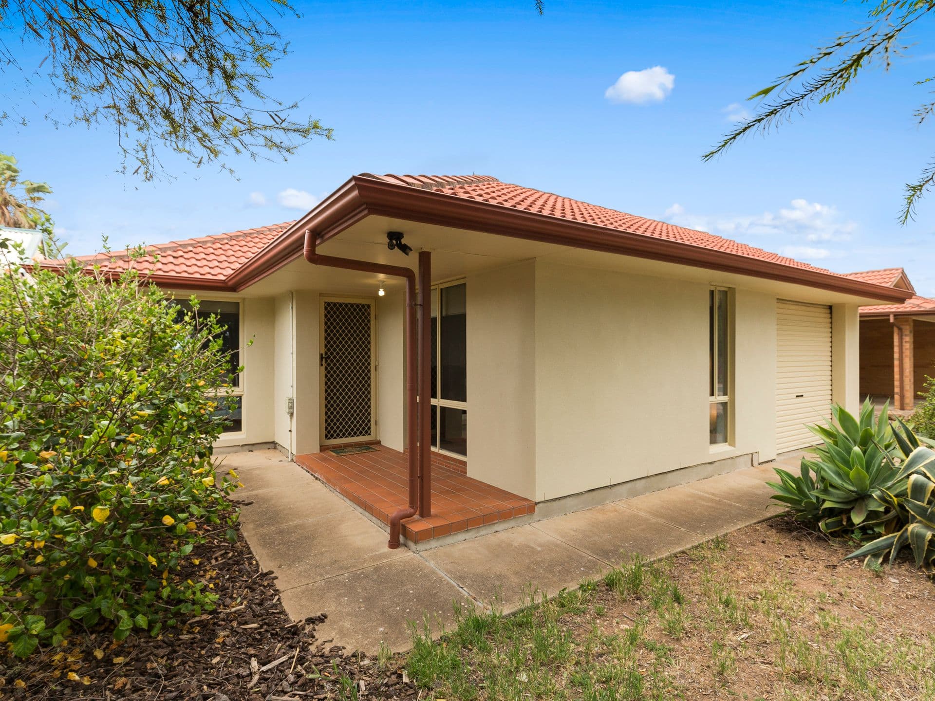 25 Whitestone Crescent, Seaford Rise SA 5169, Seaford Rise - Image 1