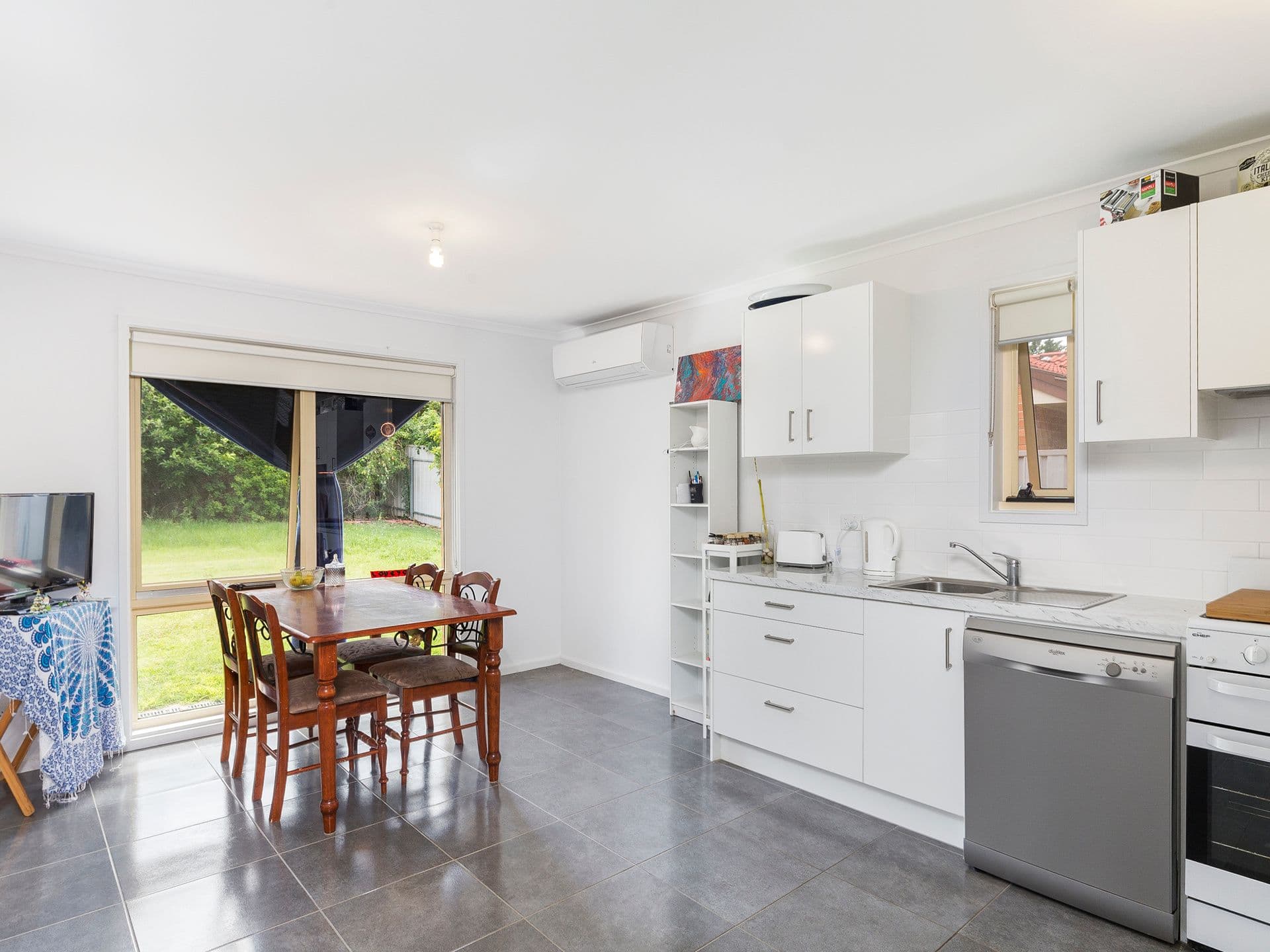 25 Whitestone Crescent, Seaford Rise SA 5169, Seaford Rise - Thumbnail 5