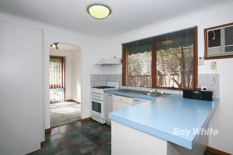 31 Hoysted Avenue, CRANBOURNE NORTH VIC 3977, Cranbourne North - Thumbnail 5