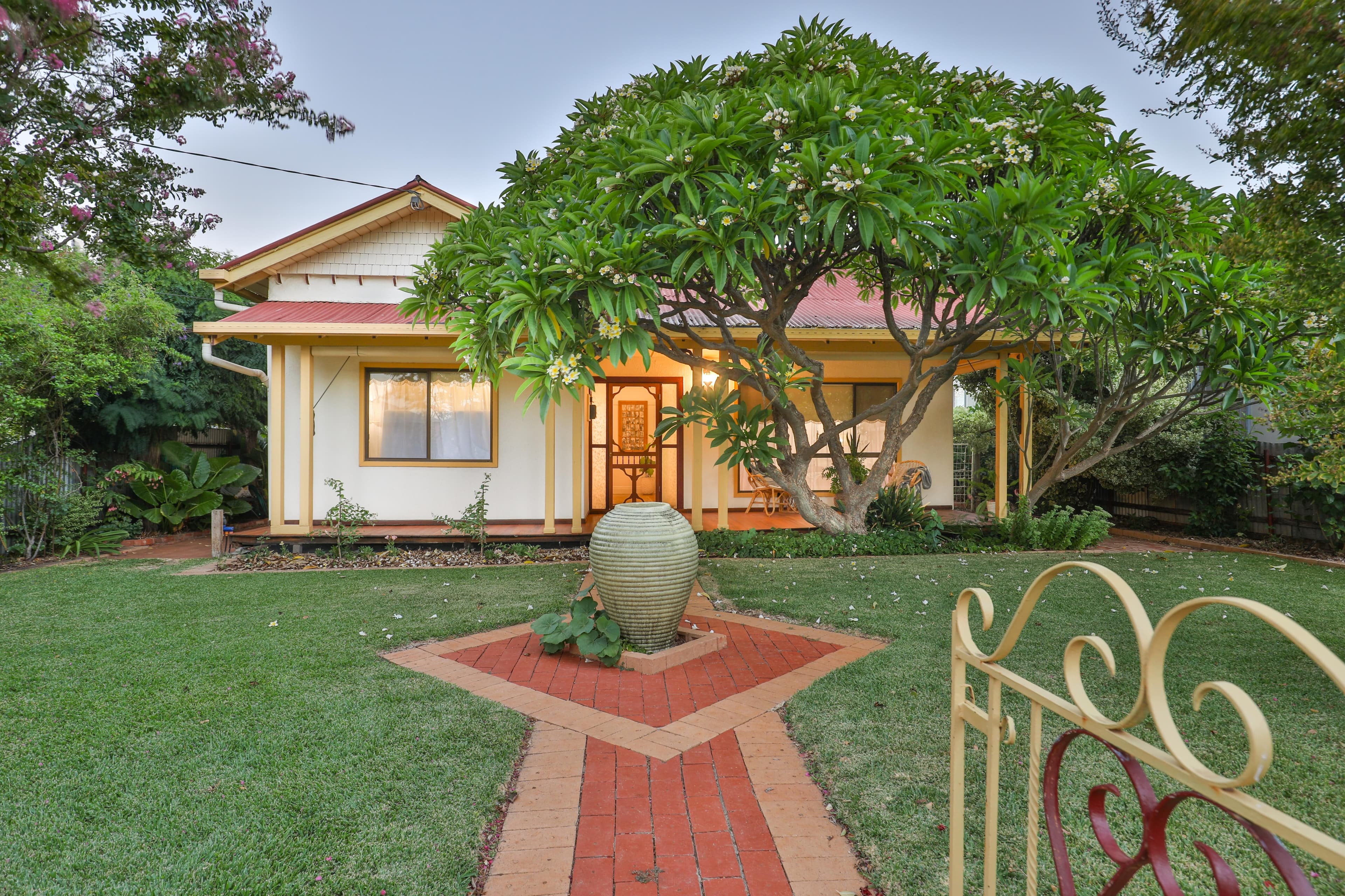 90 Chaffey Avenue, Mildura VIC 3500, Mildura - Thumbnail 2