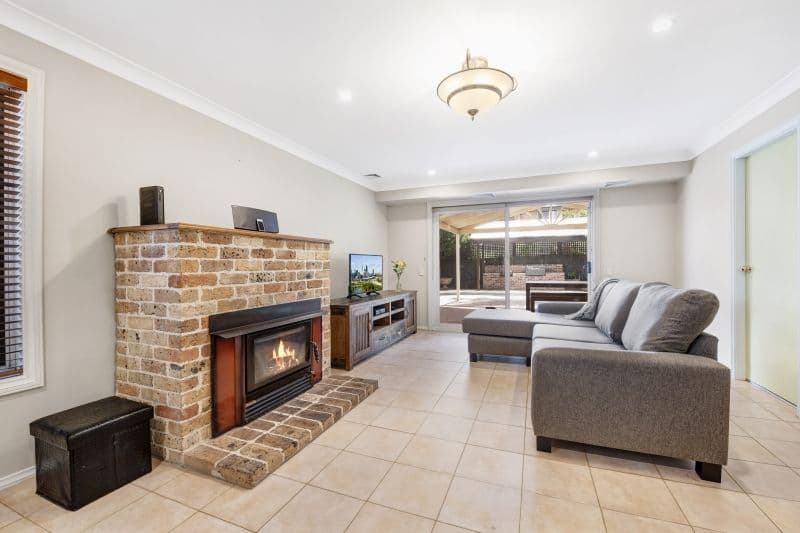 19 Tamarisk Crescent, Cherrybrook - Thumbnail 8