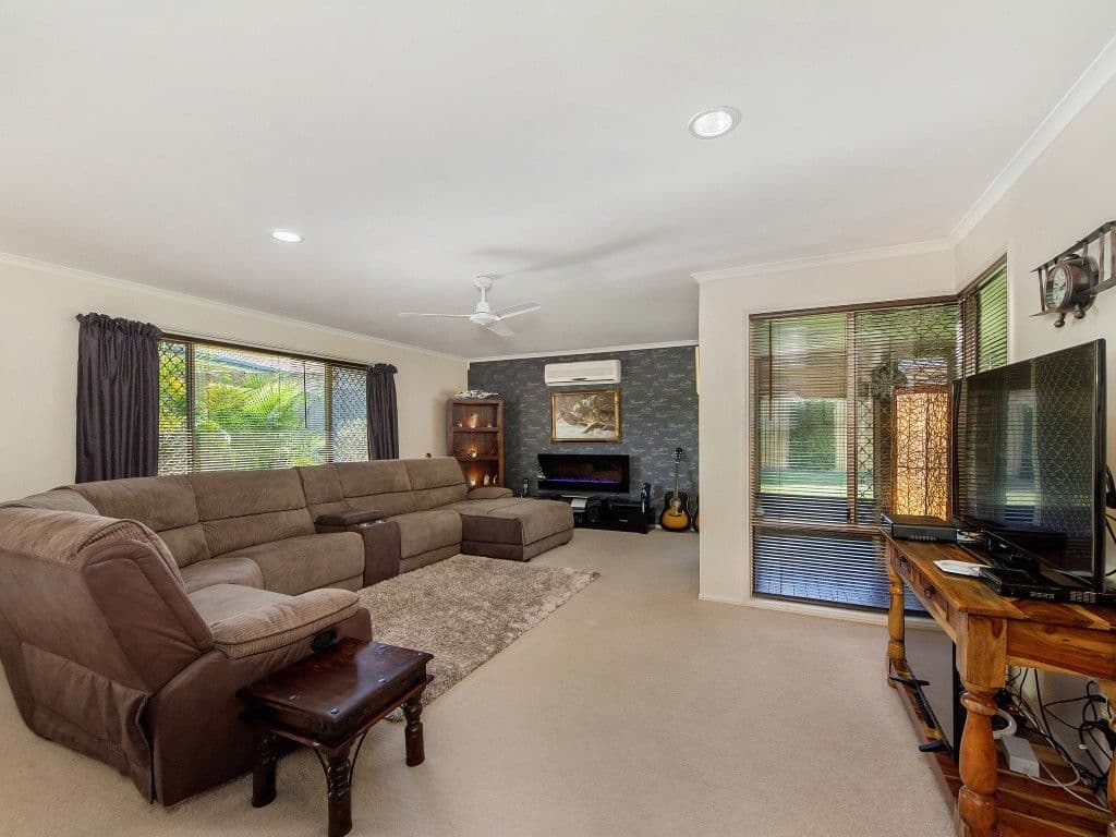 4 Samford Court, Helensvale QLD 4212, Helensvale - Thumbnail 4