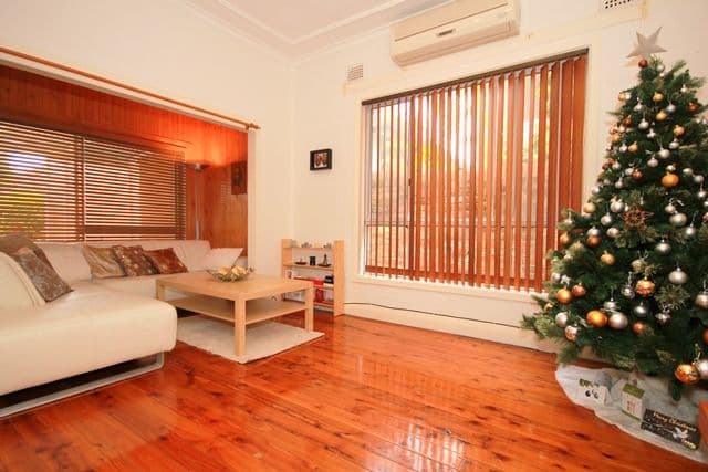 24 William Street, CONDELL PARK NSW 2200, Condell Park - Thumbnail 2
