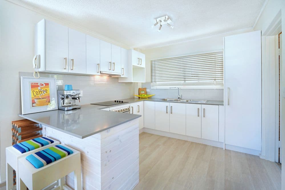 26 Thomas Drive, CHEVRON ISLAND QLD 4217, Chevron Island - Thumbnail 3