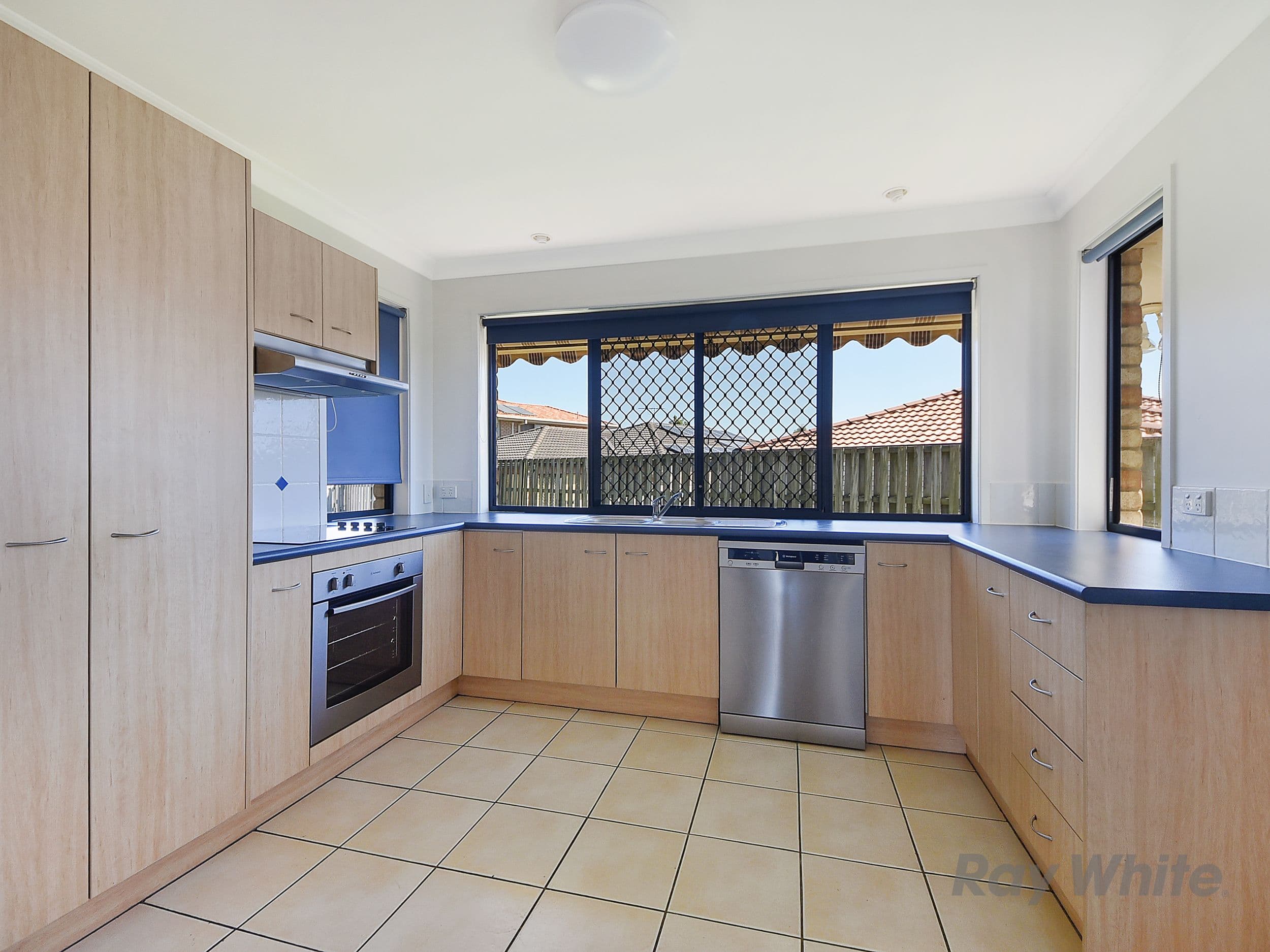 10 Oaktree Place, Bracken Ridge QLD 4017, Bracken Ridge - Thumbnail 3