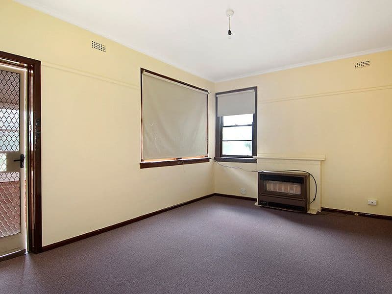 17 James Street, HEIDELBERG HEIGHTS VIC 3081, Heidelberg Heights - Thumbnail 2