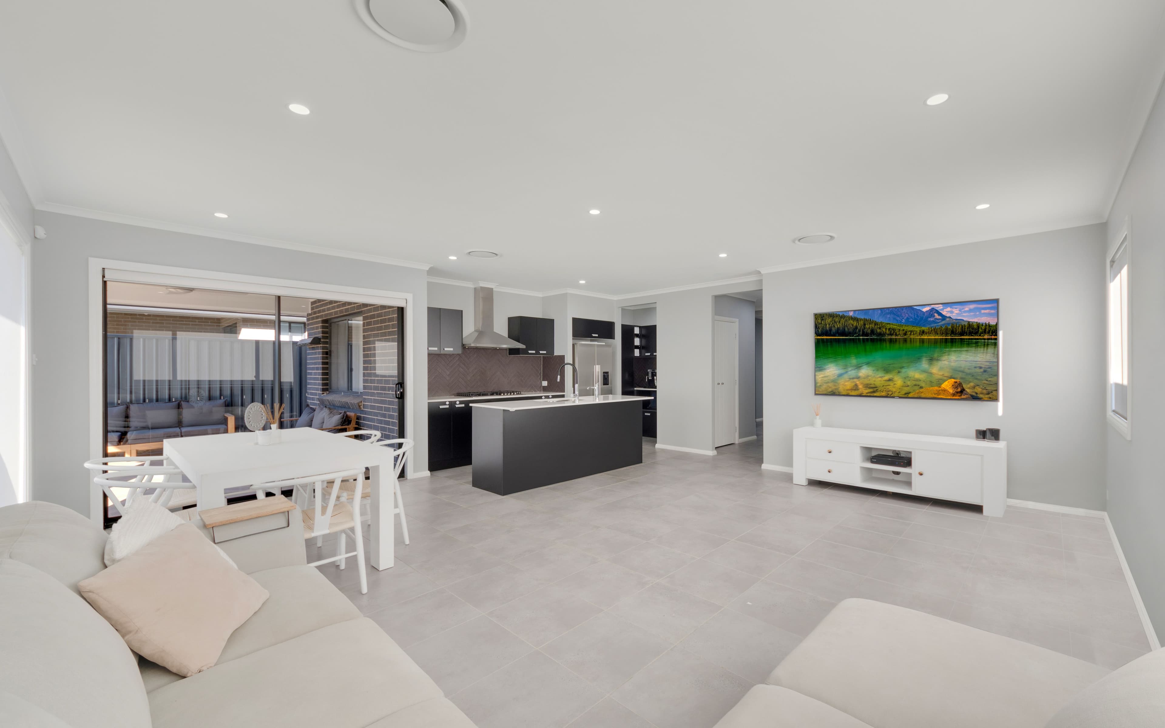 35 Derbyshire Road, Spring Farm NSW 2570, Spring Farm - Thumbnail 5