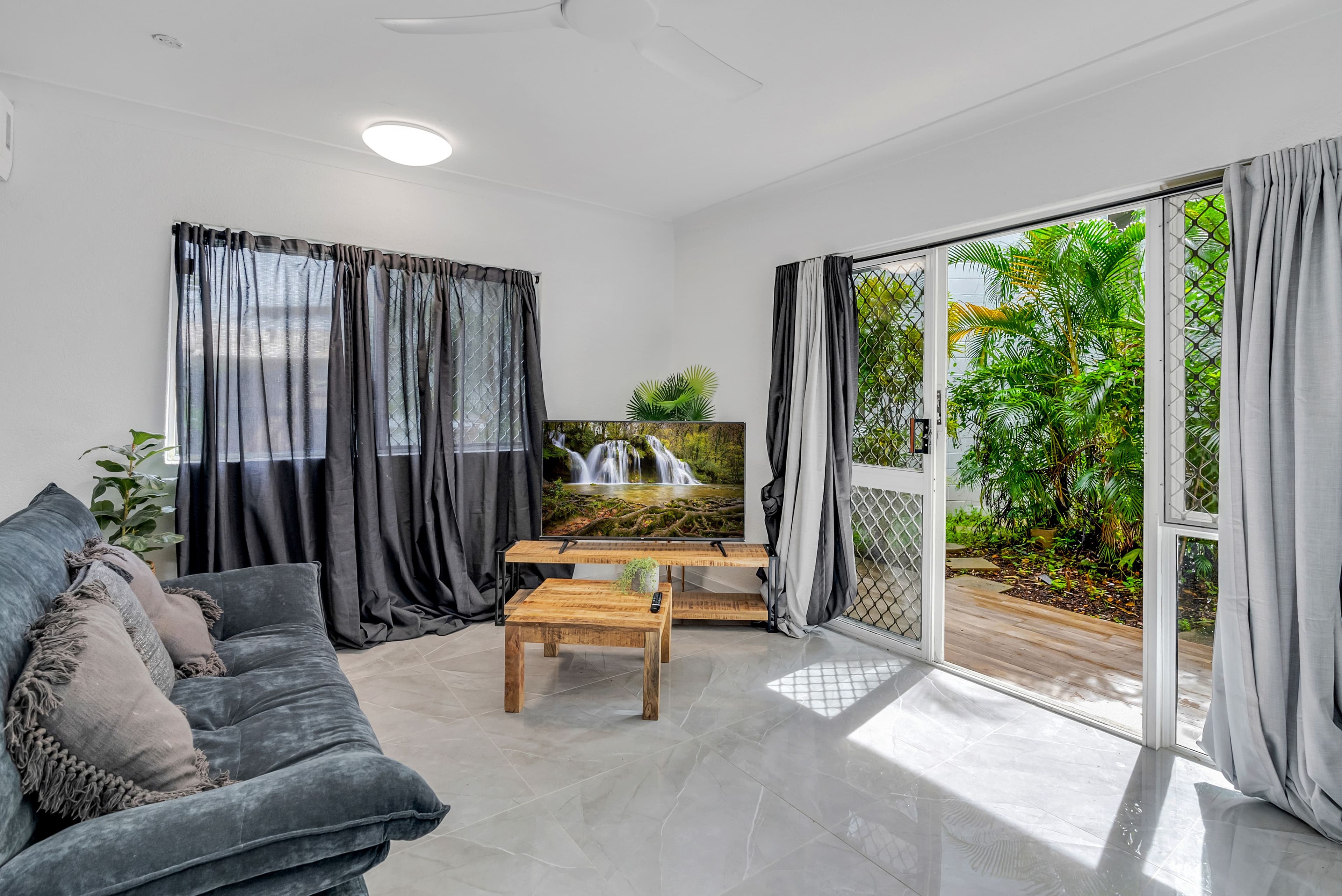 192-196 Mann Street, Westcourt QLD 4870, Westcourt - Thumbnail 6