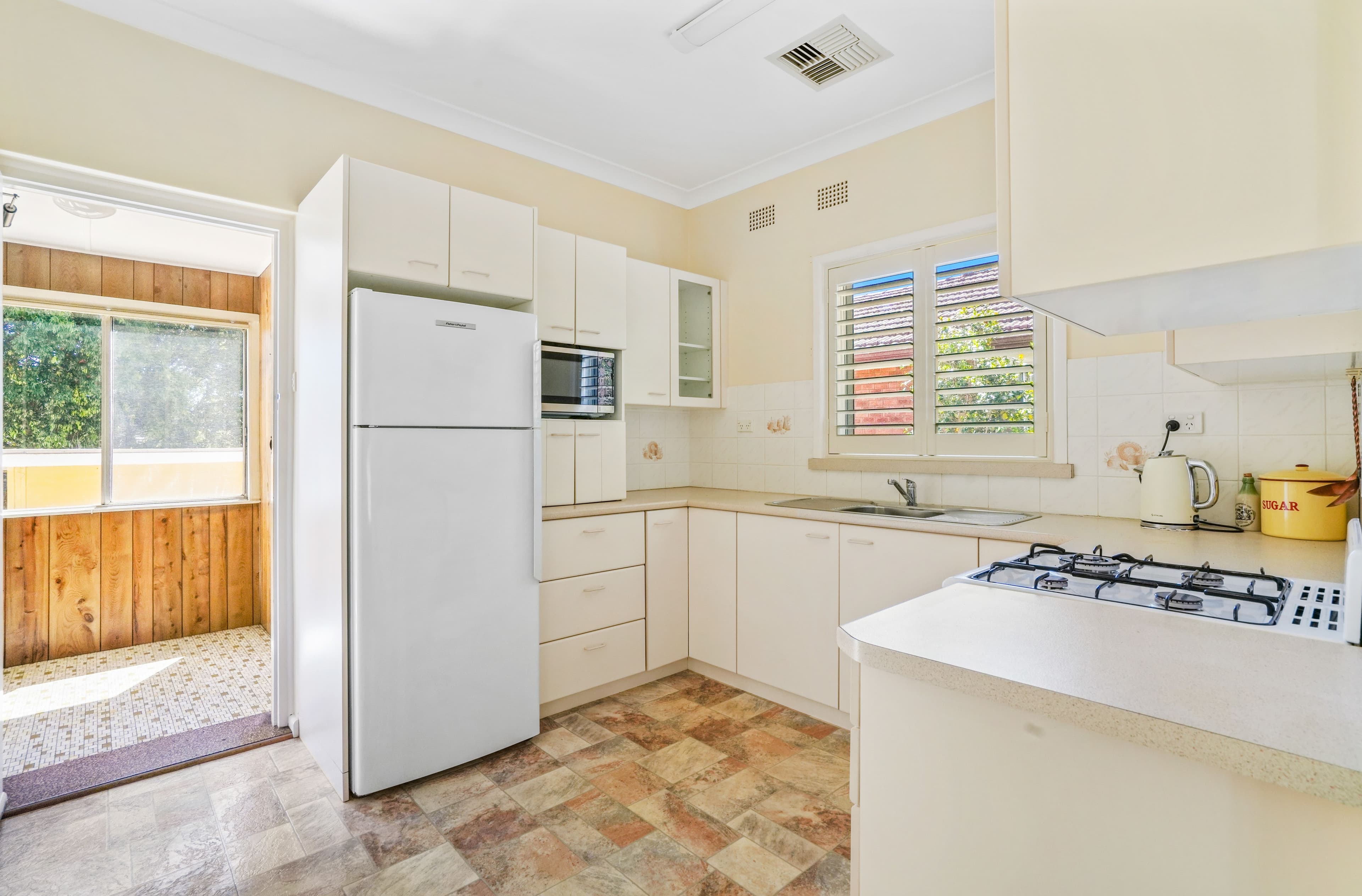 17 Dobson Crescent, Baulkham Hills NSW 2153, Baulkham Hills - Thumbnail 2
