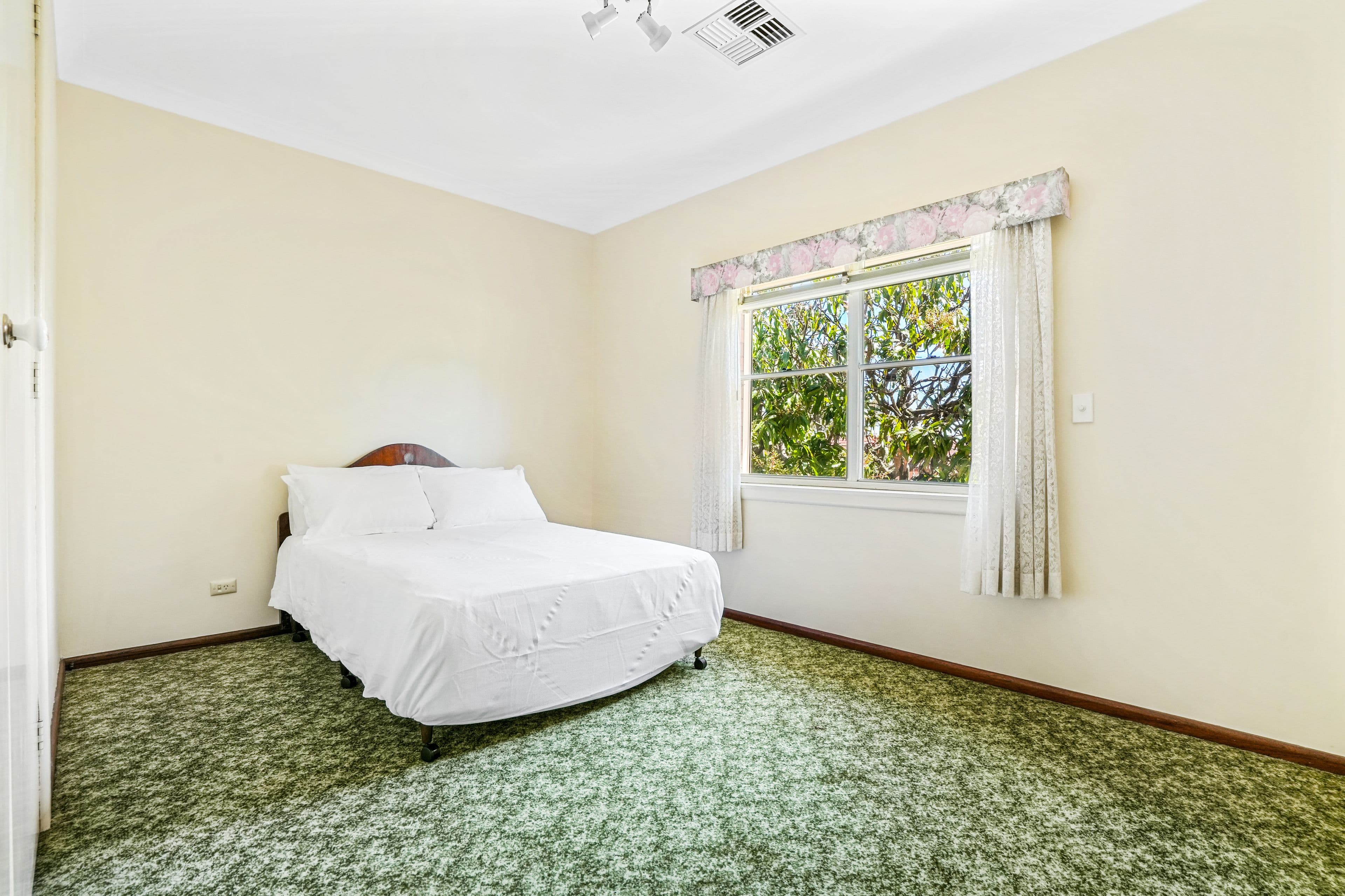 17 Dobson Crescent, Baulkham Hills NSW 2153, Baulkham Hills - Thumbnail 8