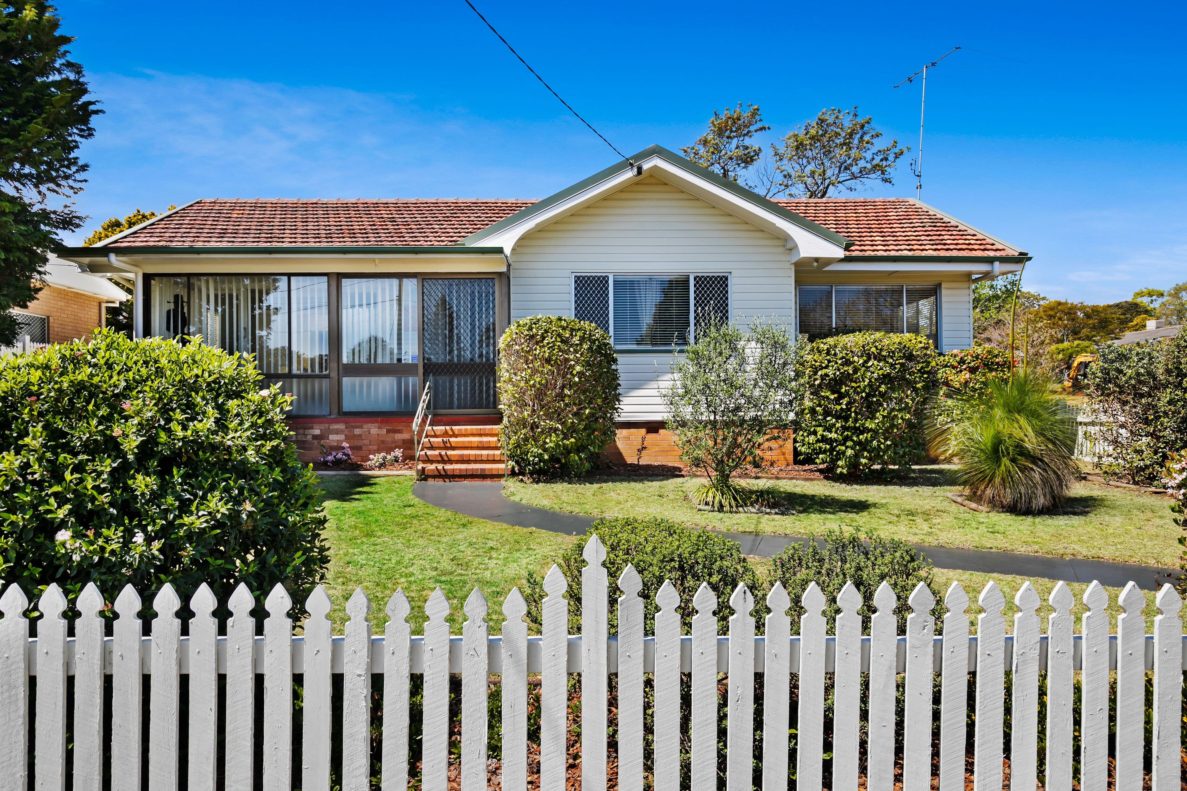 12 Lovett Street, Rangeville QLD 4350, Rangeville - Thumbnail 2