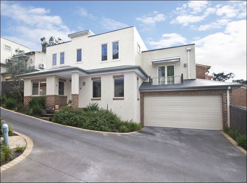 171 St Helena Road, GREENSBOROUGH VIC 3088, Greensborough - Image 1