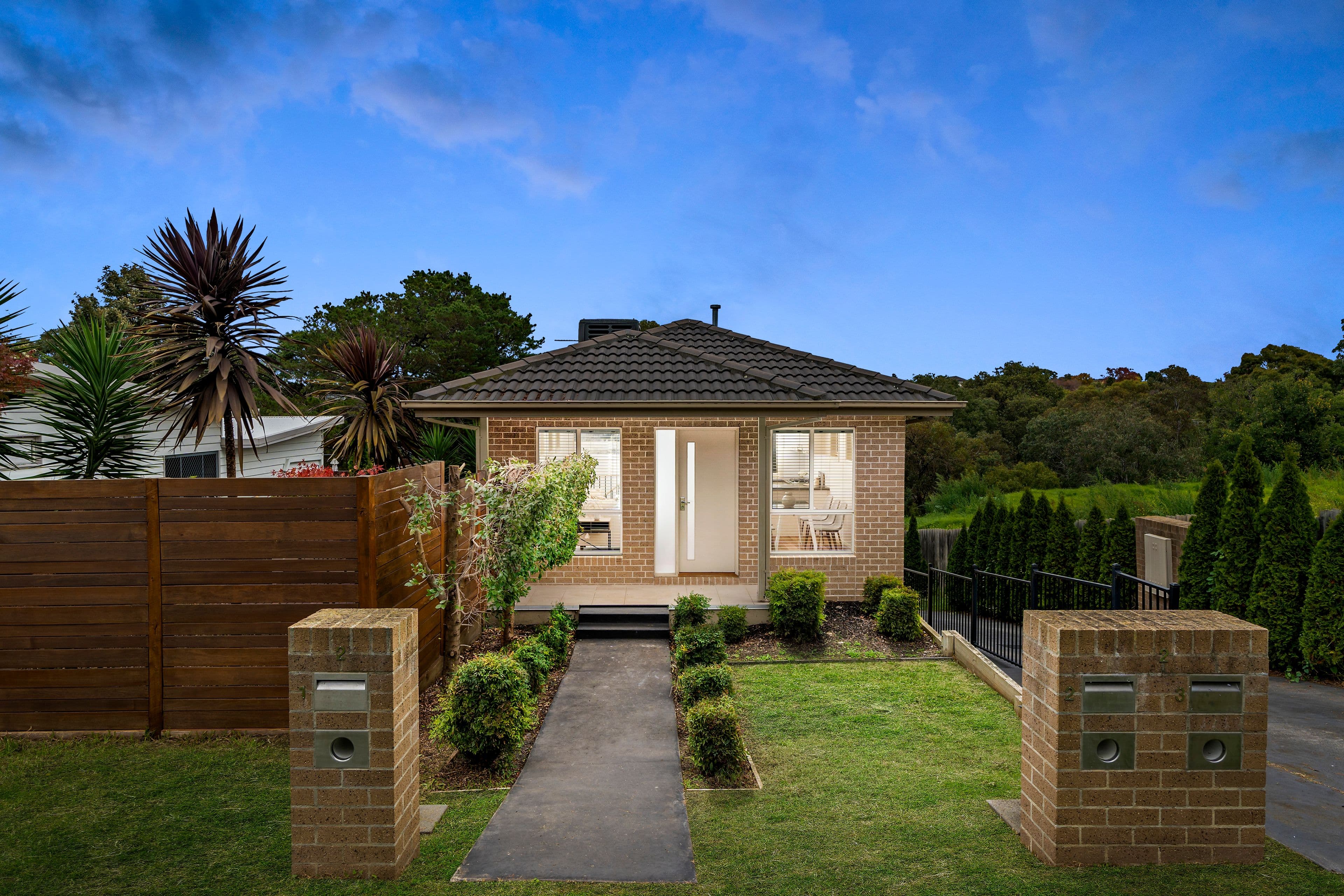2 Carrol Grove, Mount Waverley VIC 3149, Mount Waverley - Thumbnail 2
