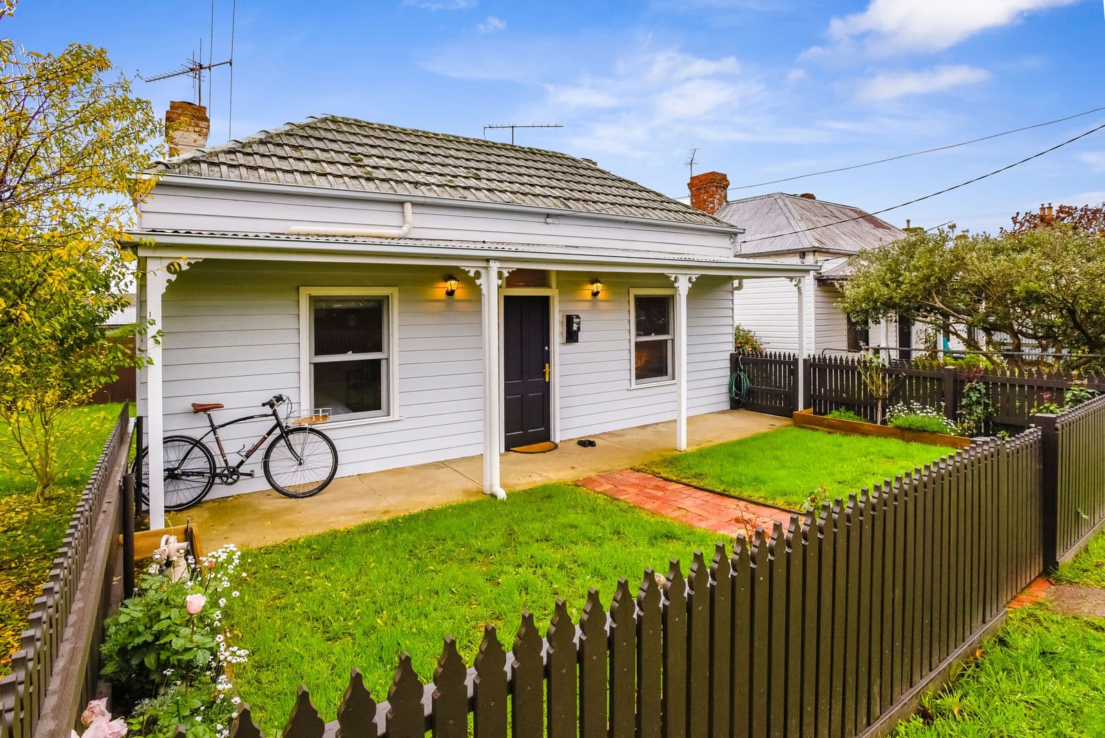 8 Yaldwyn Street West, Kyneton VIC 3444, Kyneton - Image 1