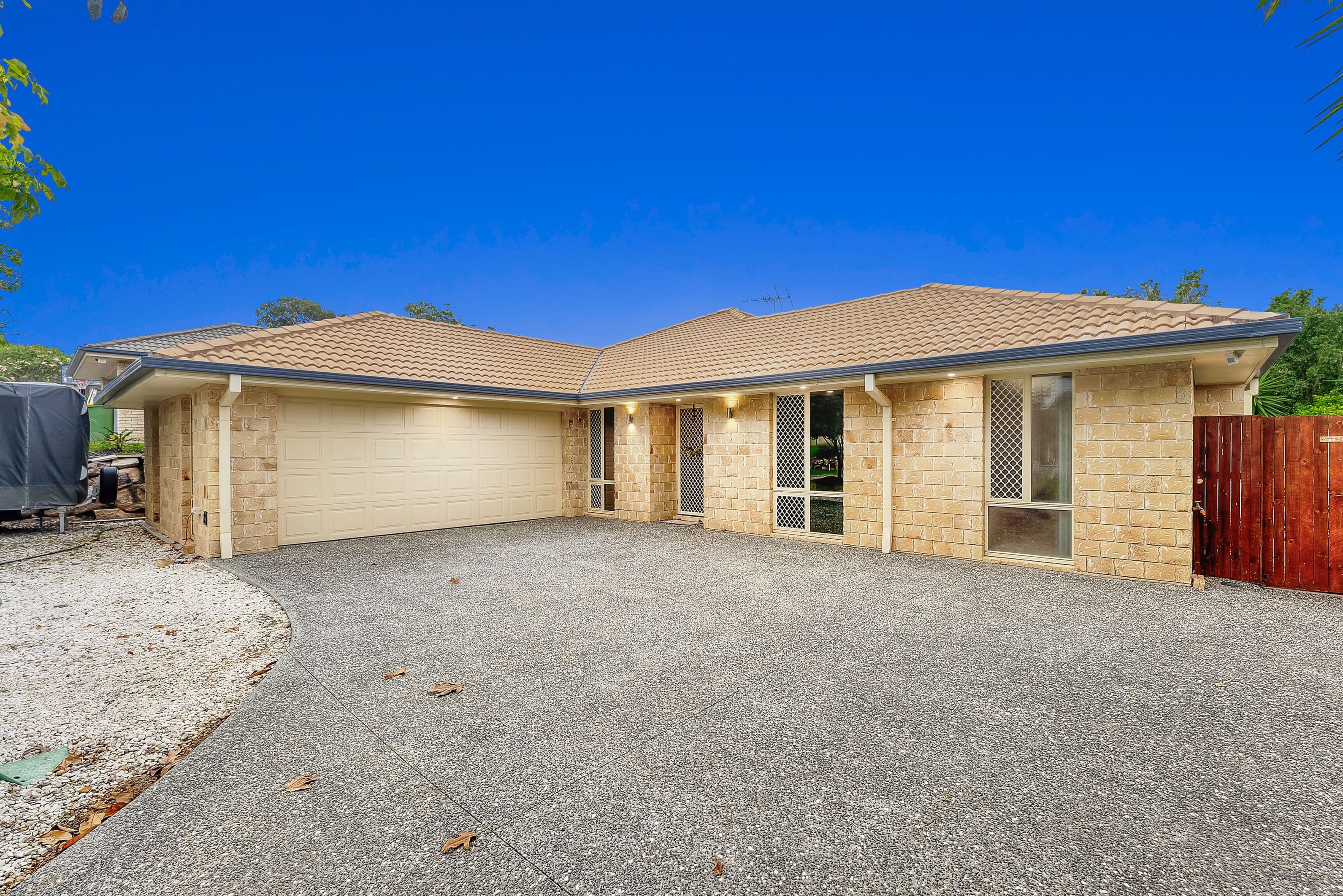 6 Neptune Court, Mango Hill QLD 4509, Mango Hill - Thumbnail 2
