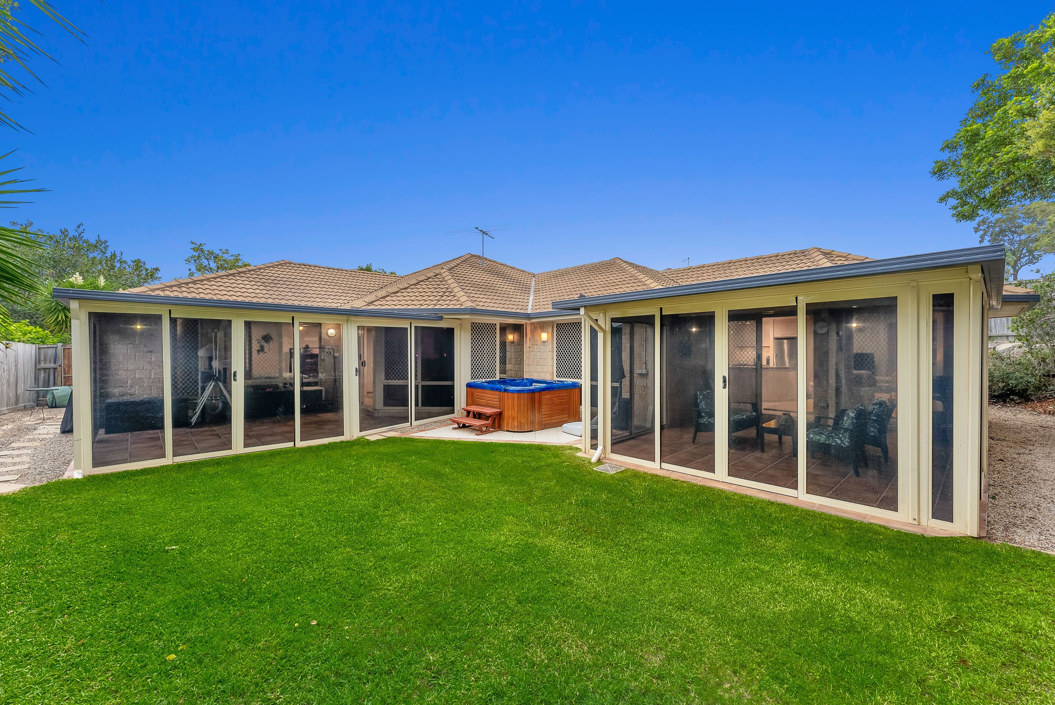 6 Neptune Court, Mango Hill QLD 4509, Mango Hill - Thumbnail 3