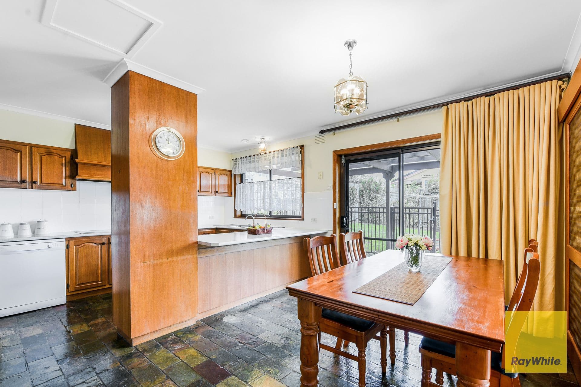 54 Joseph Banks Crescent, Endeavour Hills VIC 3802, Endeavour Hills - Thumbnail 5
