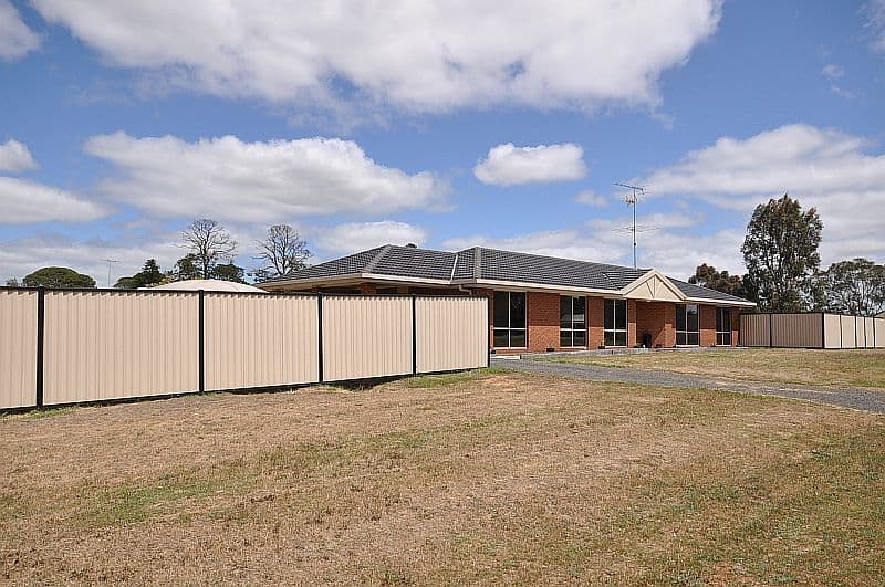 28 Mercer Street, INVERLEIGH VIC 3321, Inverleigh - Image 1