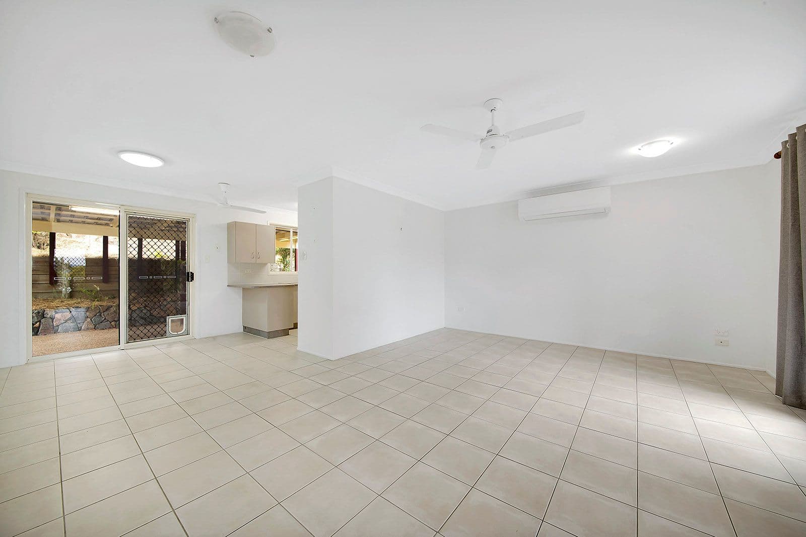 11 Larnach Street, Zilzie QLD 4710, Zilzie - Thumbnail 7