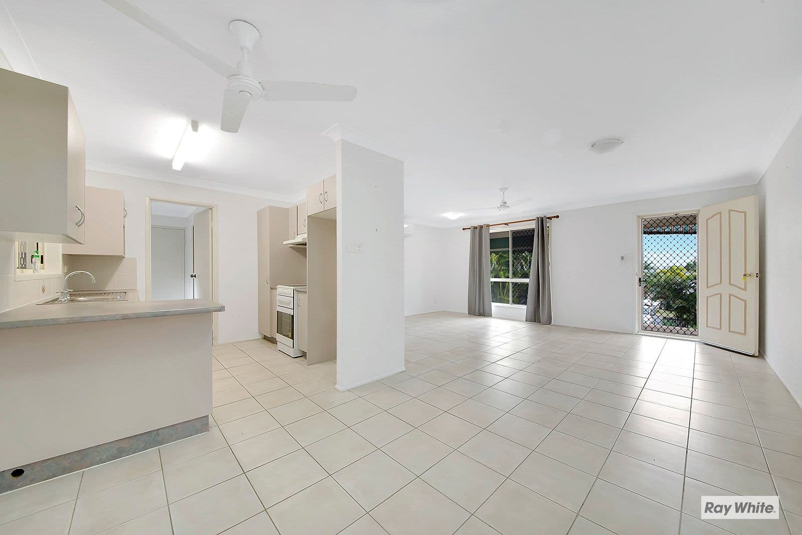 11 Larnach Street, Zilzie QLD 4710, Zilzie - Thumbnail 8