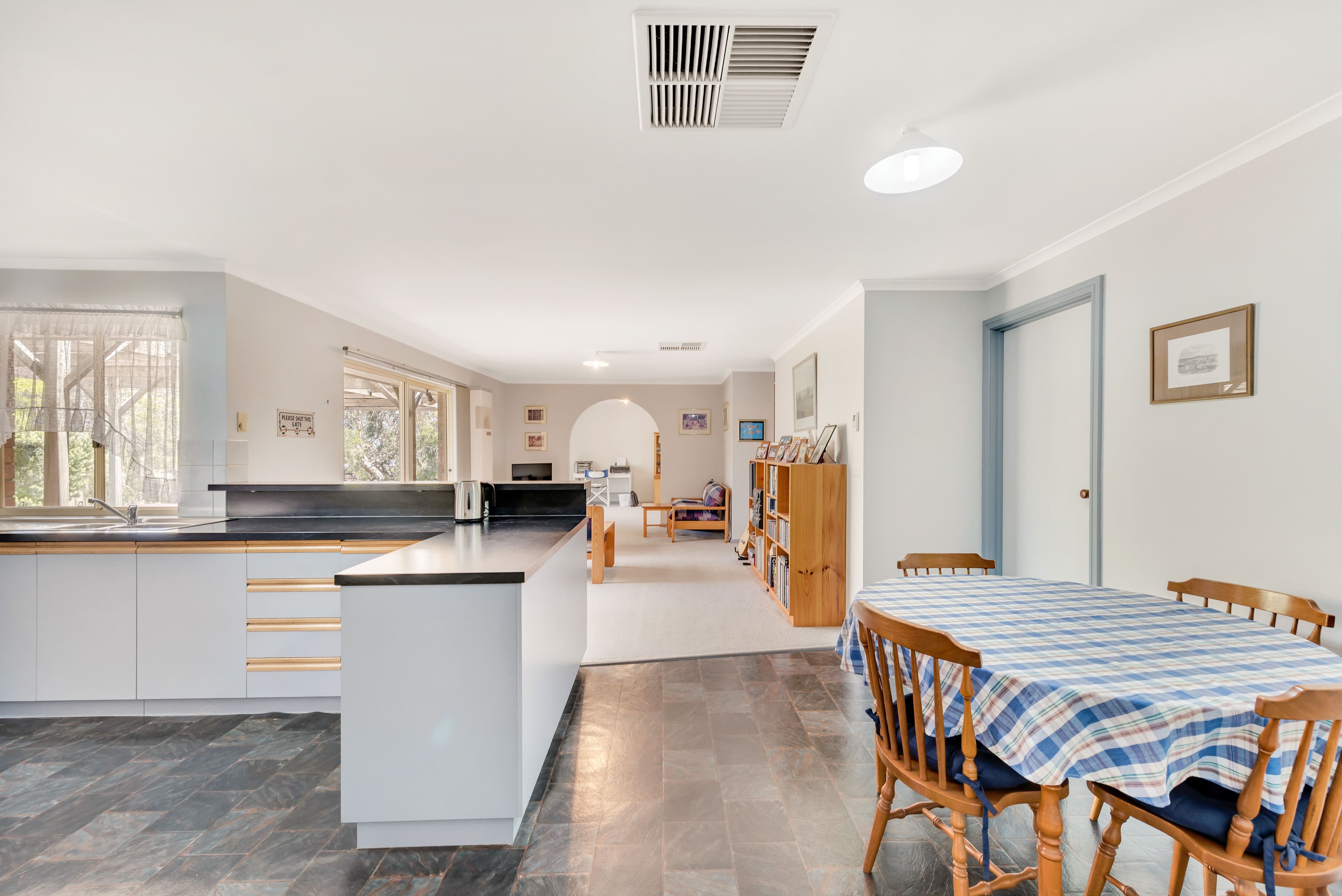 5 Panorama Drive, Aberfoyle Park SA 5159, Aberfoyle Park - Thumbnail 6