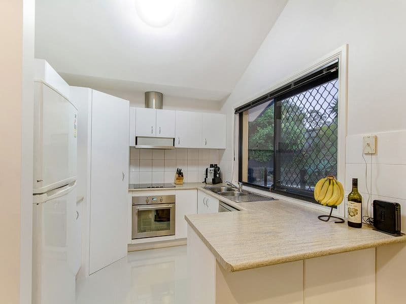 55 Lismore Drive, Helensvale QLD 4212, Helensvale - Thumbnail 5