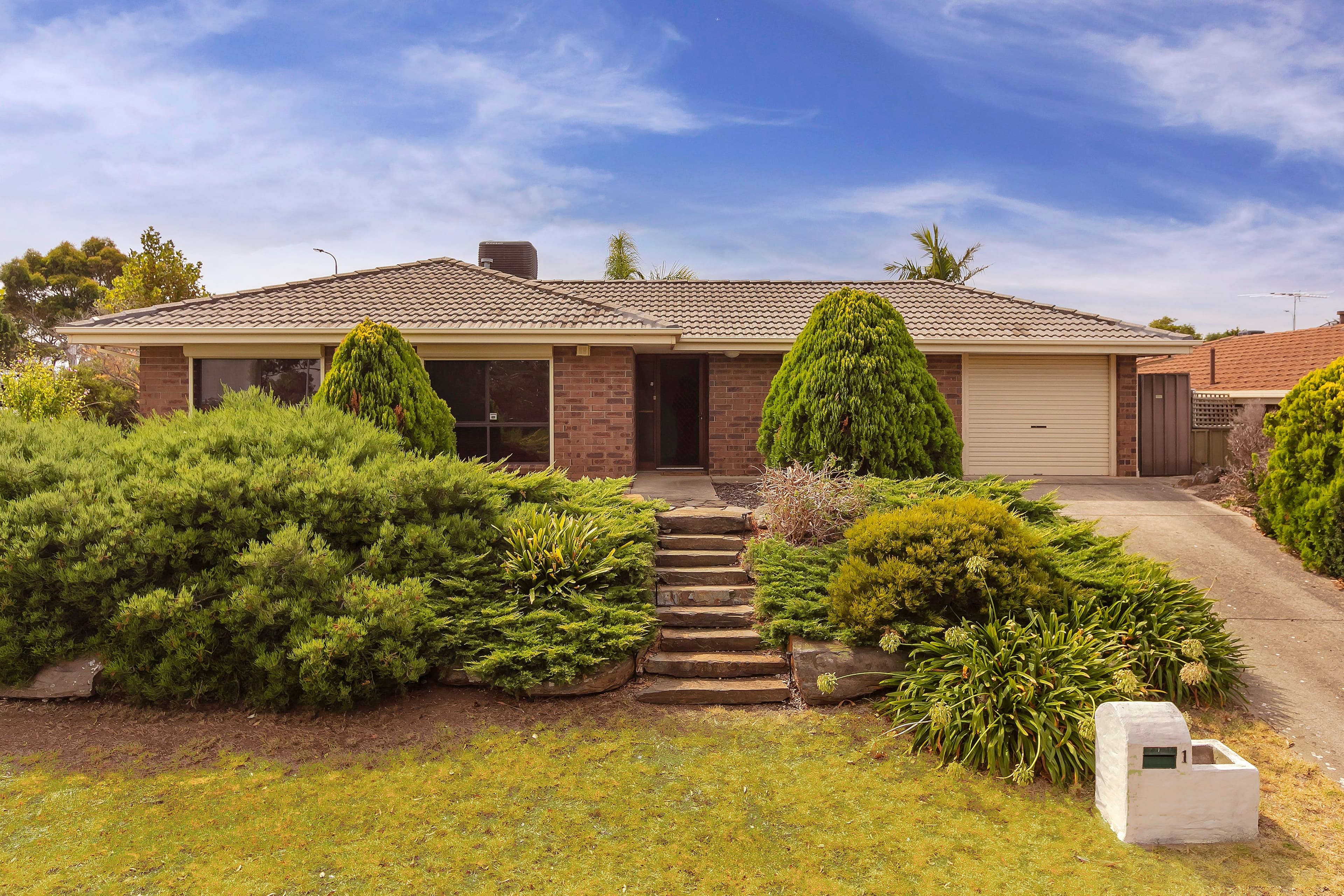 1 Madison Court, Hallett Cove SA 5158, Hallett Cove - Image 1