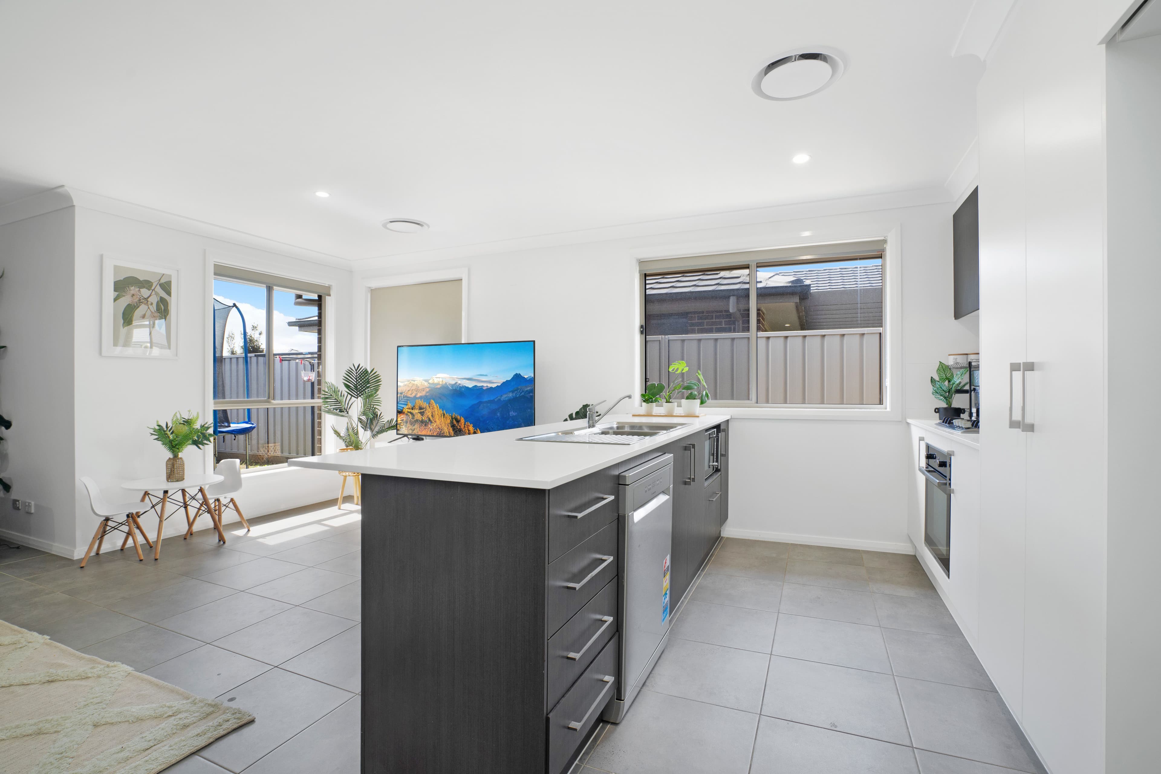 45 Sandpiper Circuit, Aberglasslyn NSW 2320, Aberglasslyn - Thumbnail 2