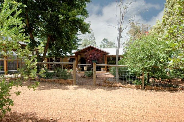 31 Mason Road, KALAMUNDA WA 6076, Kalamunda - Image 1