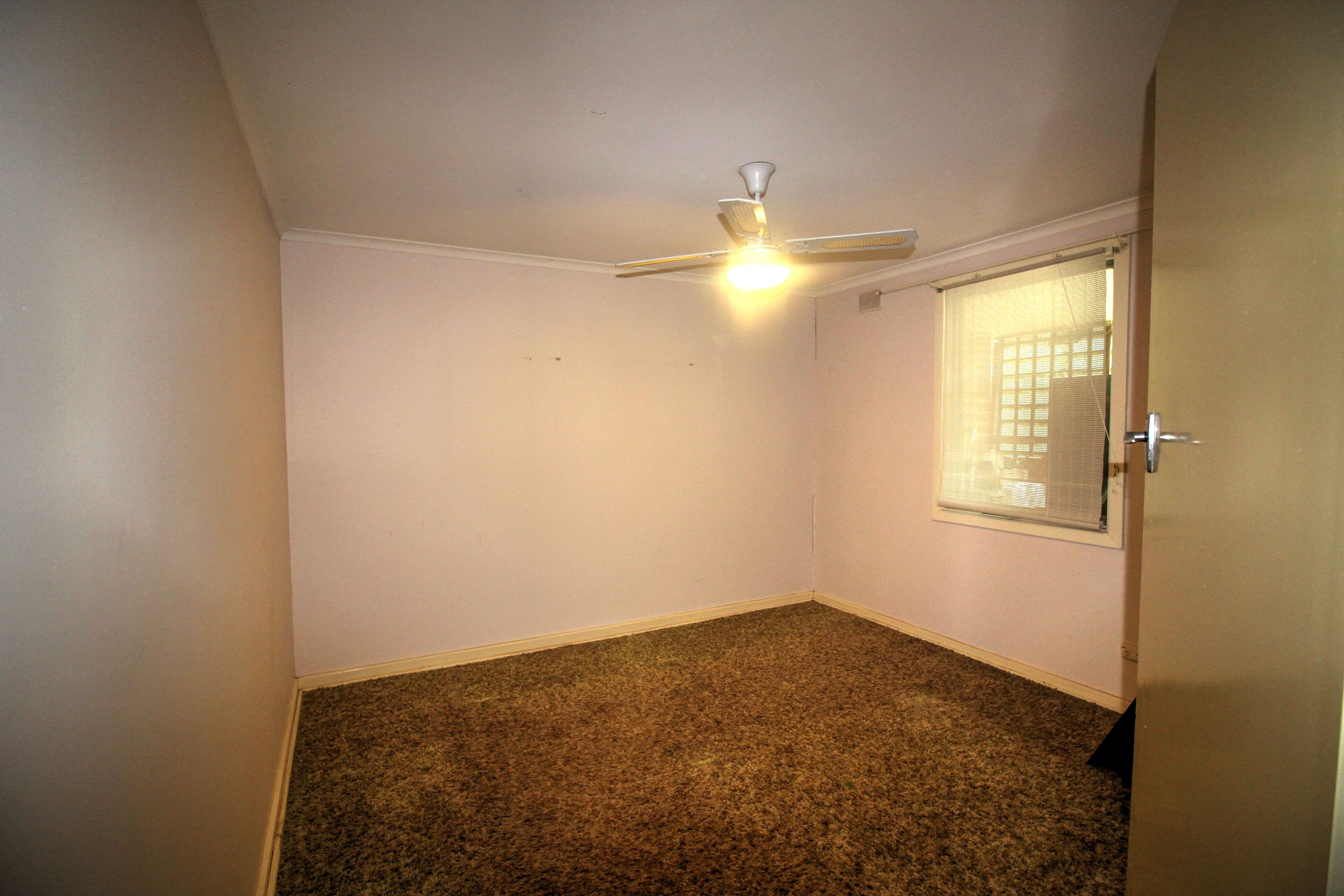 8 Belah Street, Renmark SA 5341, Renmark - Thumbnail 3