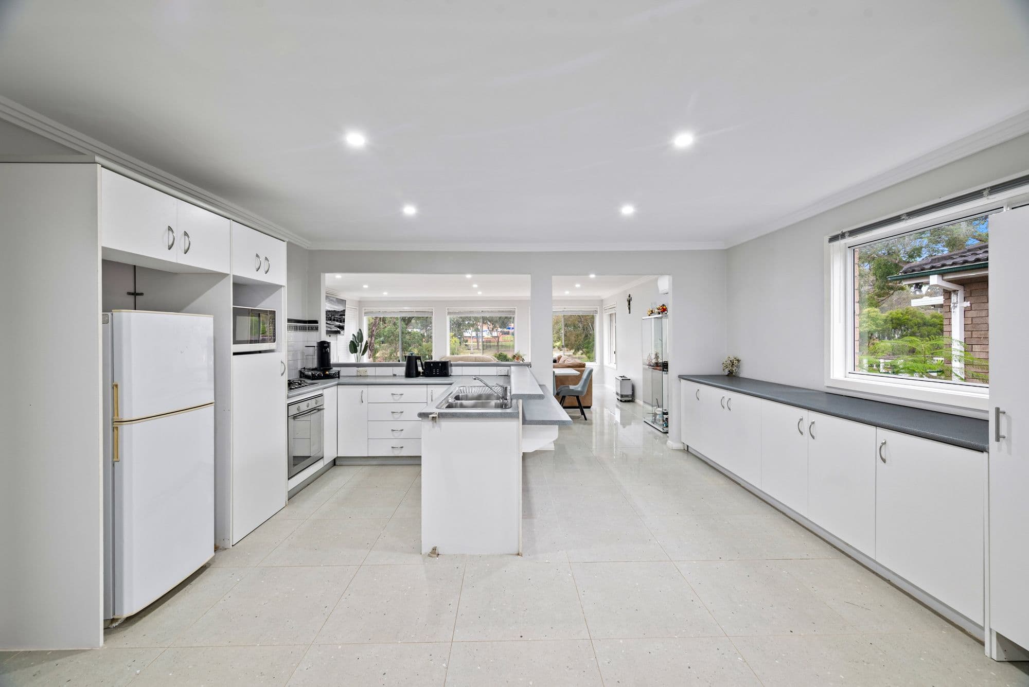 48 Greenoaks Avenue, Bradbury NSW 2560, Bradbury - Thumbnail 3