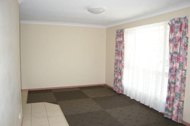 7 Melanie Court, DECEPTION BAY QLD 4508, Deception Bay - Thumbnail 5