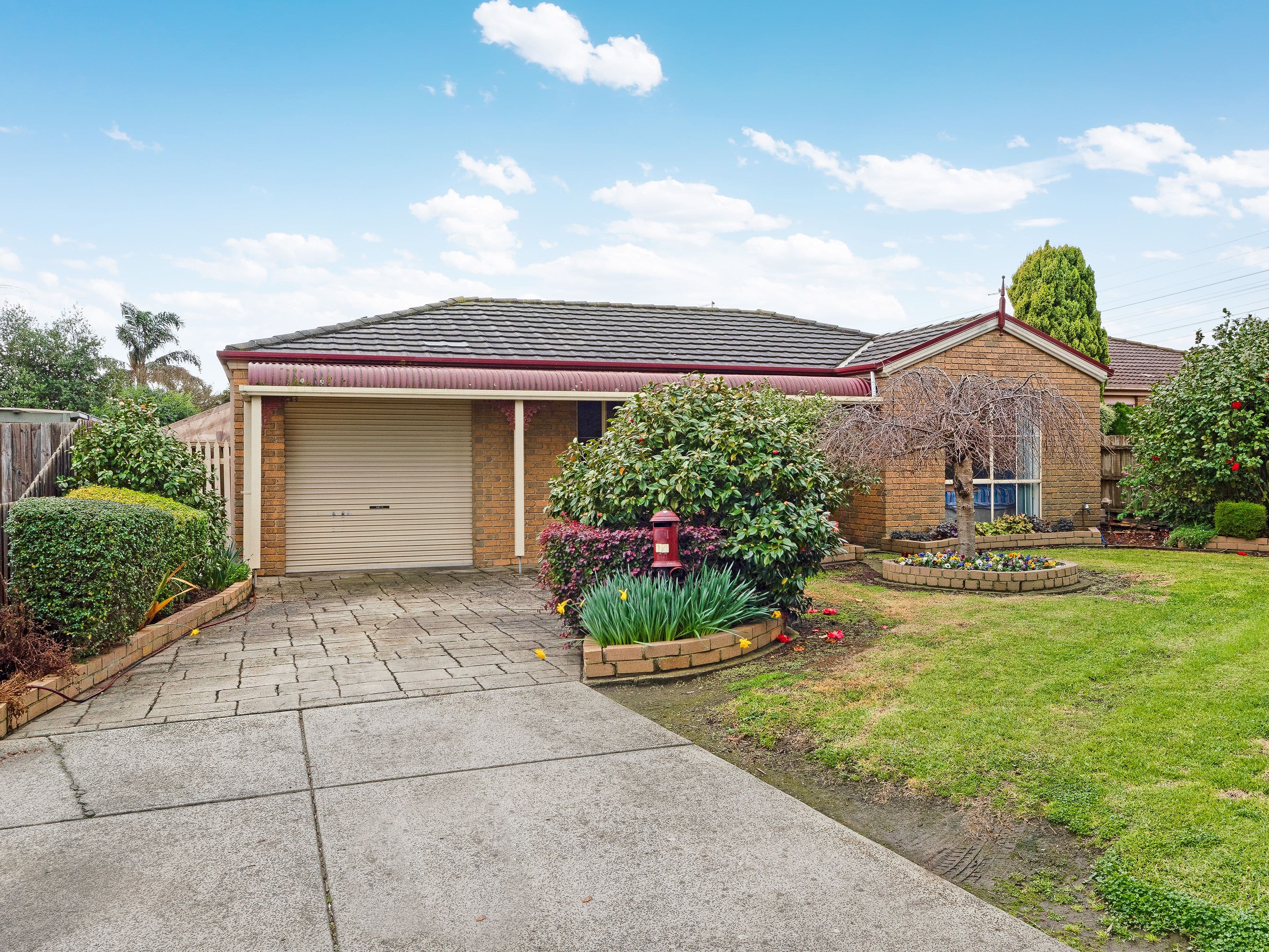 14 Neptune Place, Cranbourne West VIC 3977, Cranbourne West - Thumbnail 2
